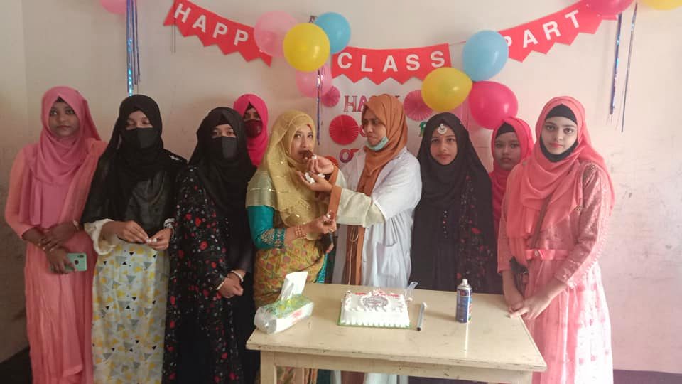 ক্লাস পার্টি ও আনন্দ আয়োজন