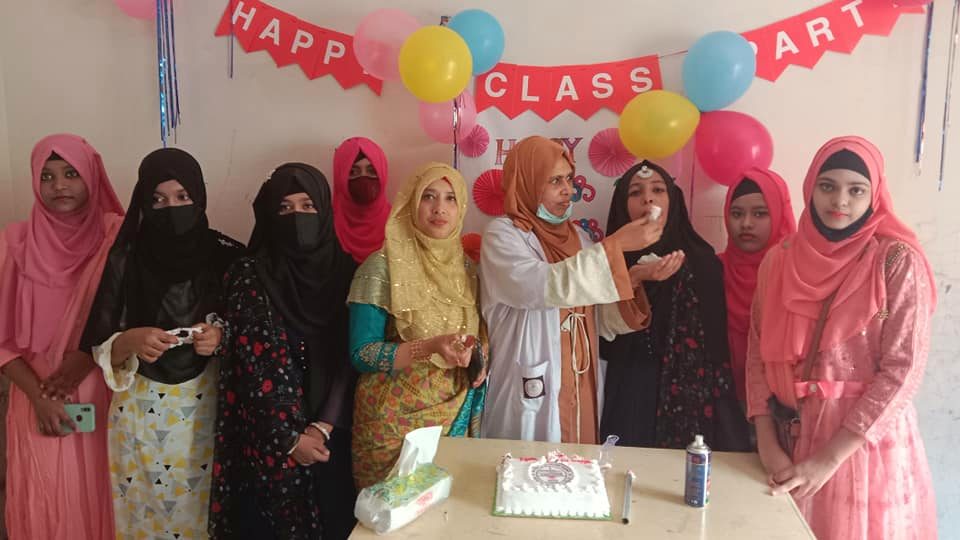 ক্লাস পার্টি ও আনন্দ আয়োজন