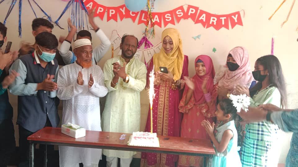 ক্লাস পার্টি ও আনন্দ আয়োজন