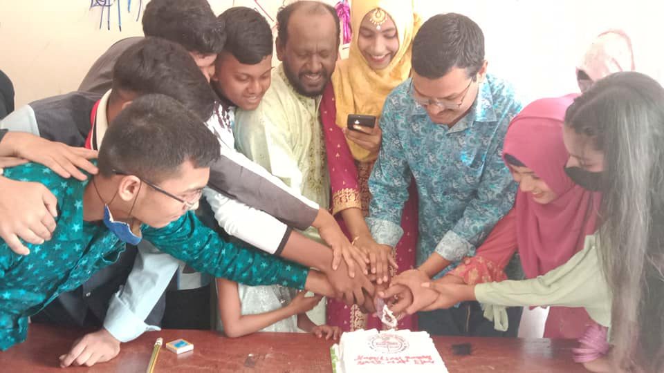 ক্লাস পার্টি ও আনন্দ আয়োজন
