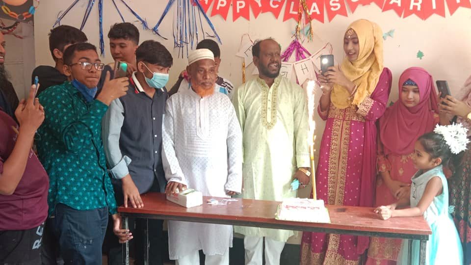 ক্লাস পার্টি ও আনন্দ আয়োজন